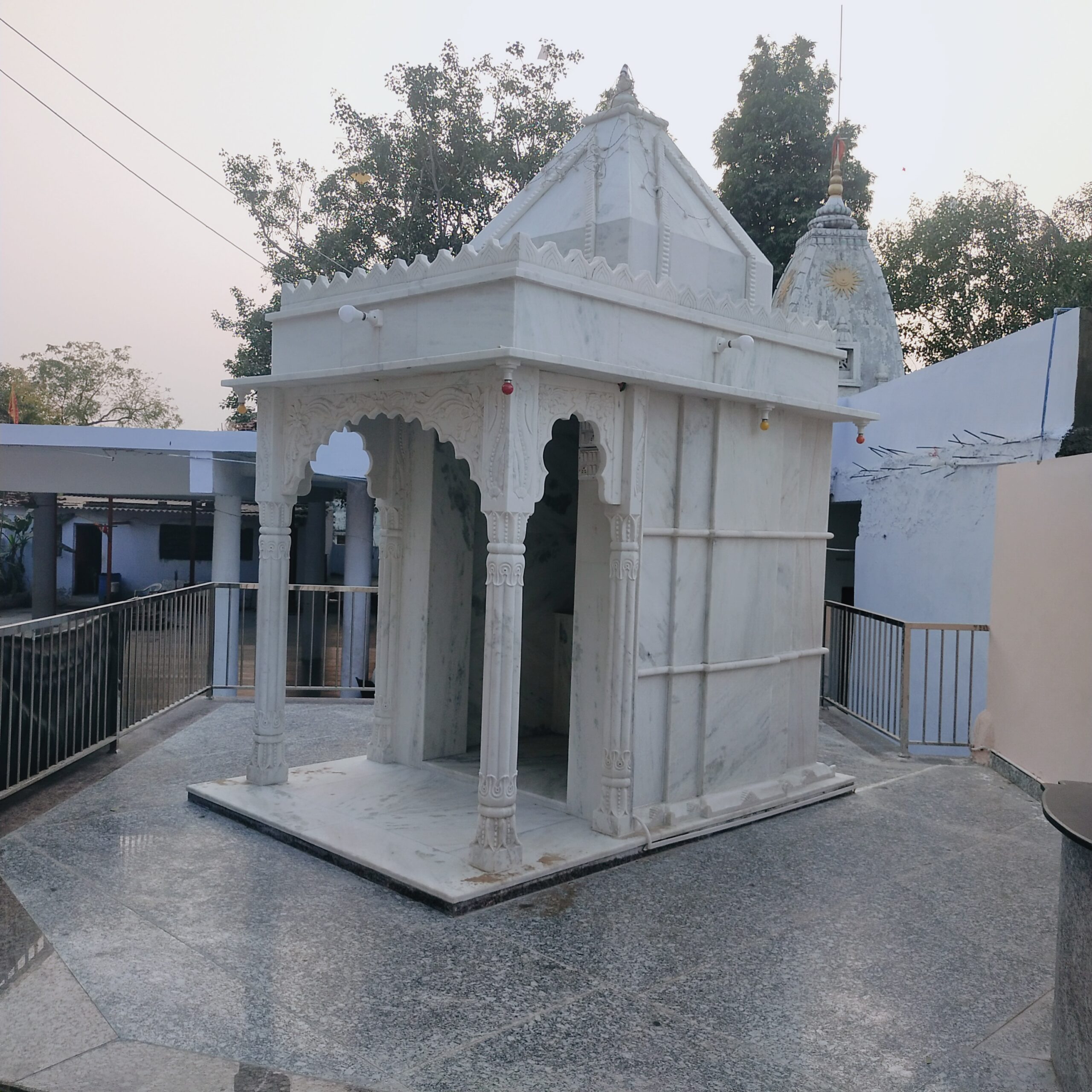 Image gallery marquee