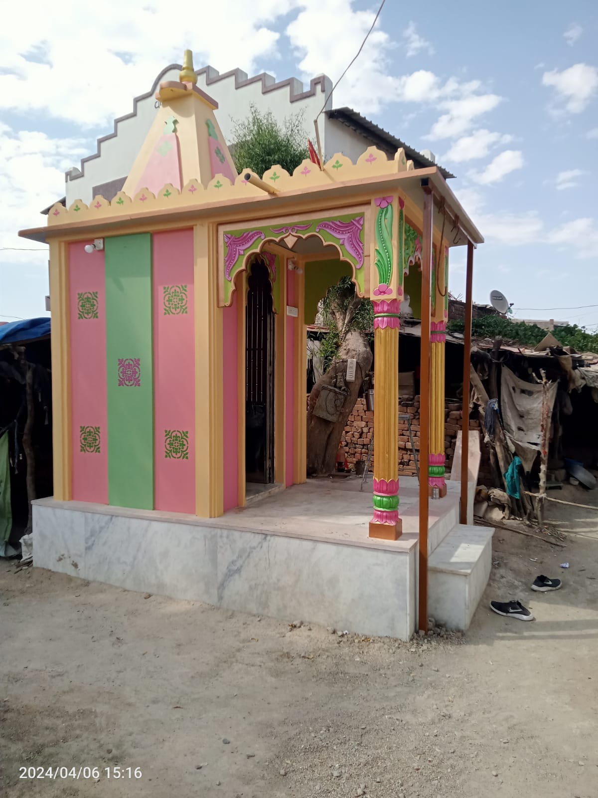 Image gallery marquee